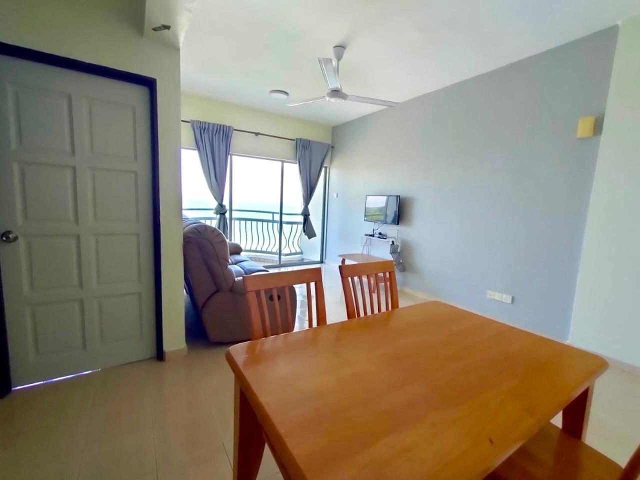 Sunshine Bay By Ng Apartment